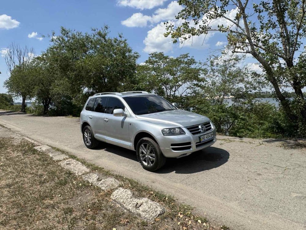 Volkswagen touareg 1