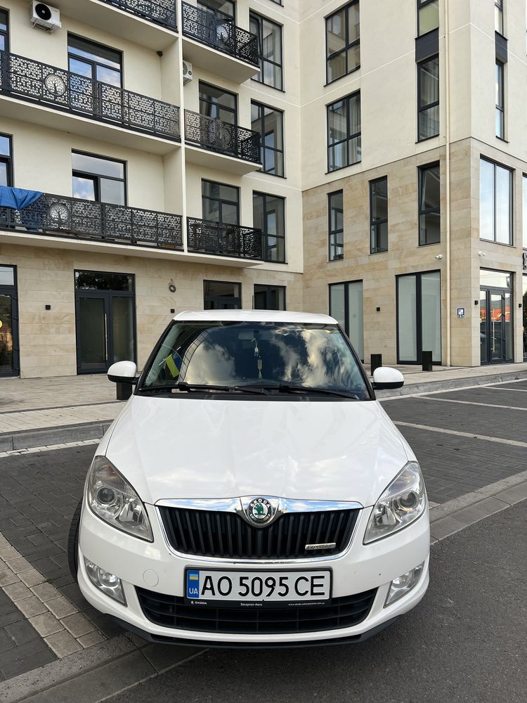 Skoda Fabia 2011 рік