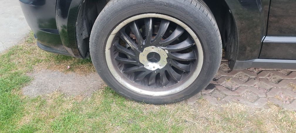 Komplet koła 235/50/r19
