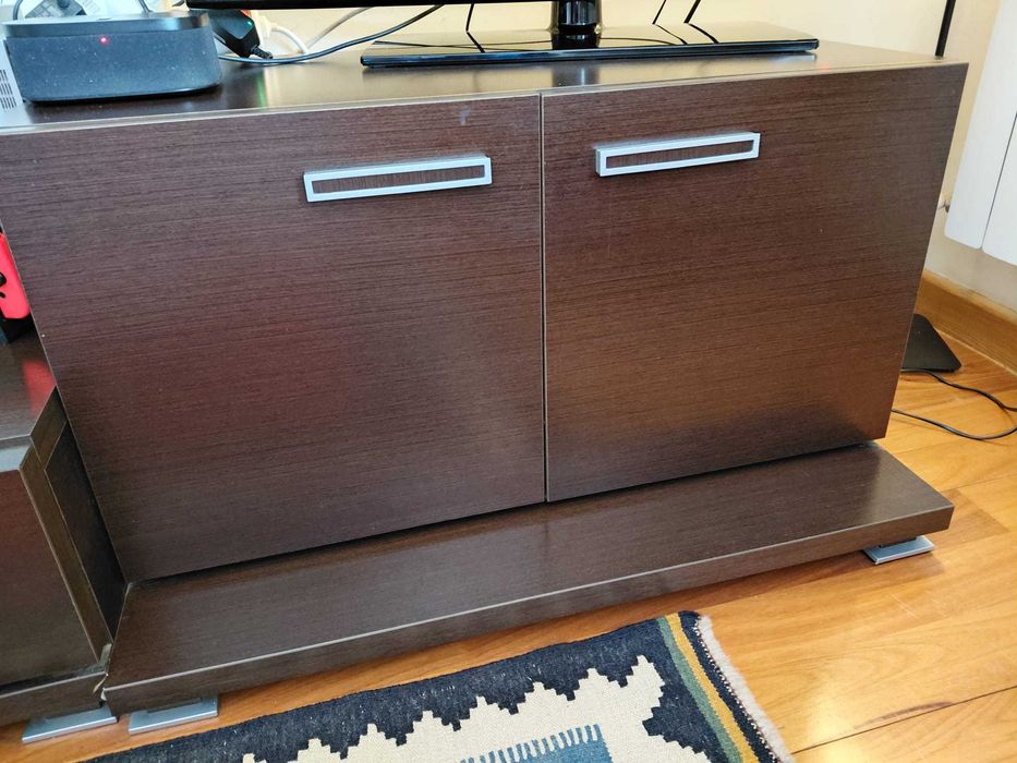 Conjunto gaveta e minibar