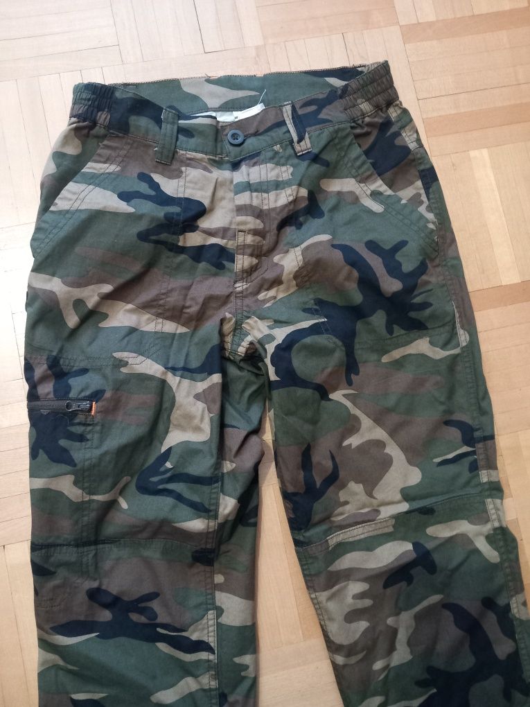 Spodnie męskie moro cienkie lekkie rozm.S firmy Decatlon