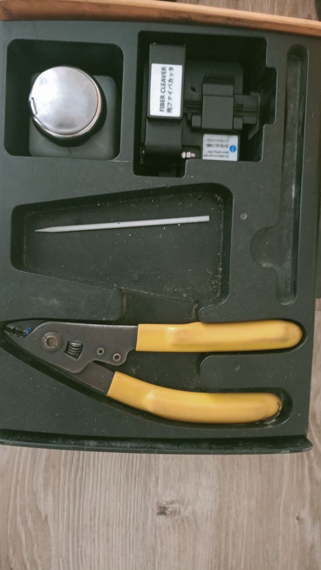 Spawarka światłowodowa Sięgnął fire, easy splicer