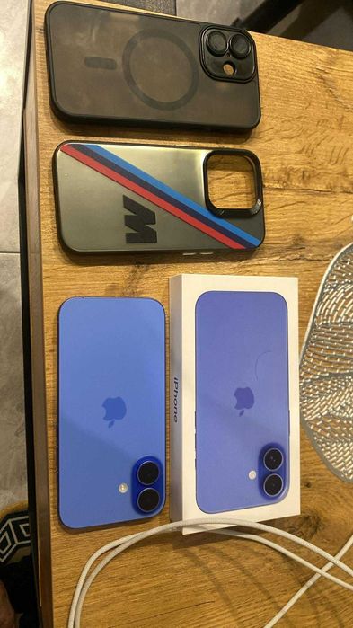 IPHONE 16 NIEBIESKI Piękny  Bar.Zadbany bateria 100% Oryginał + Zestaw
