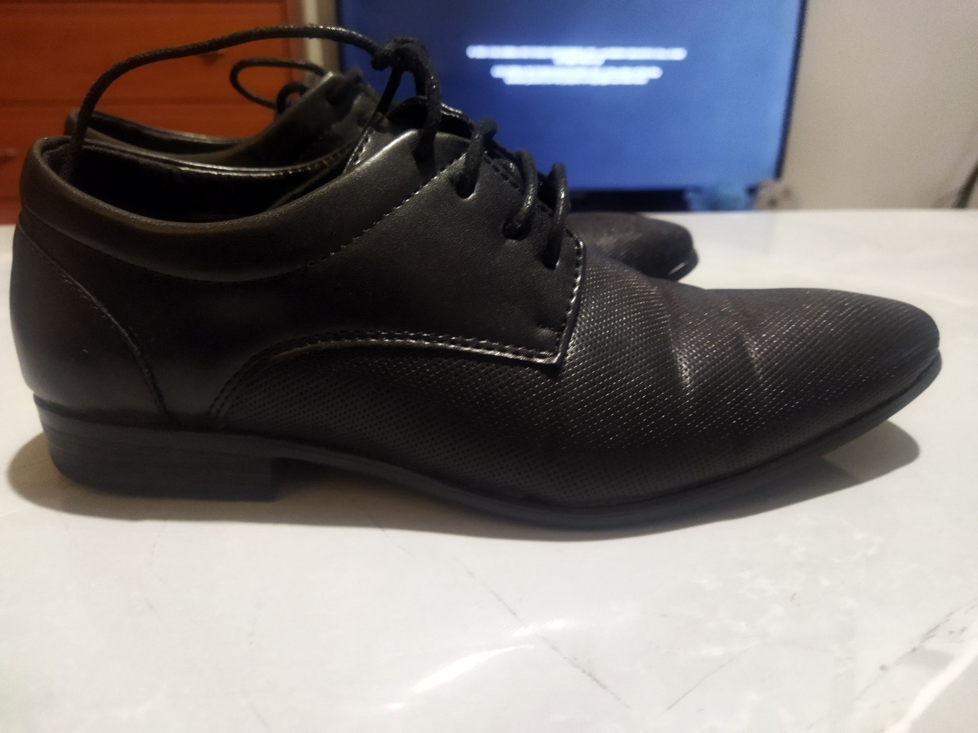 Buty komunijne chłopięce  r34