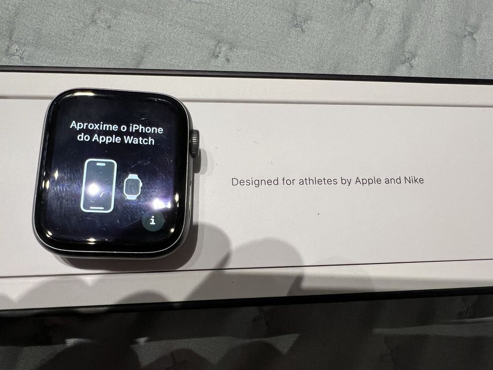 Apple watch 4 (44mm Nike )