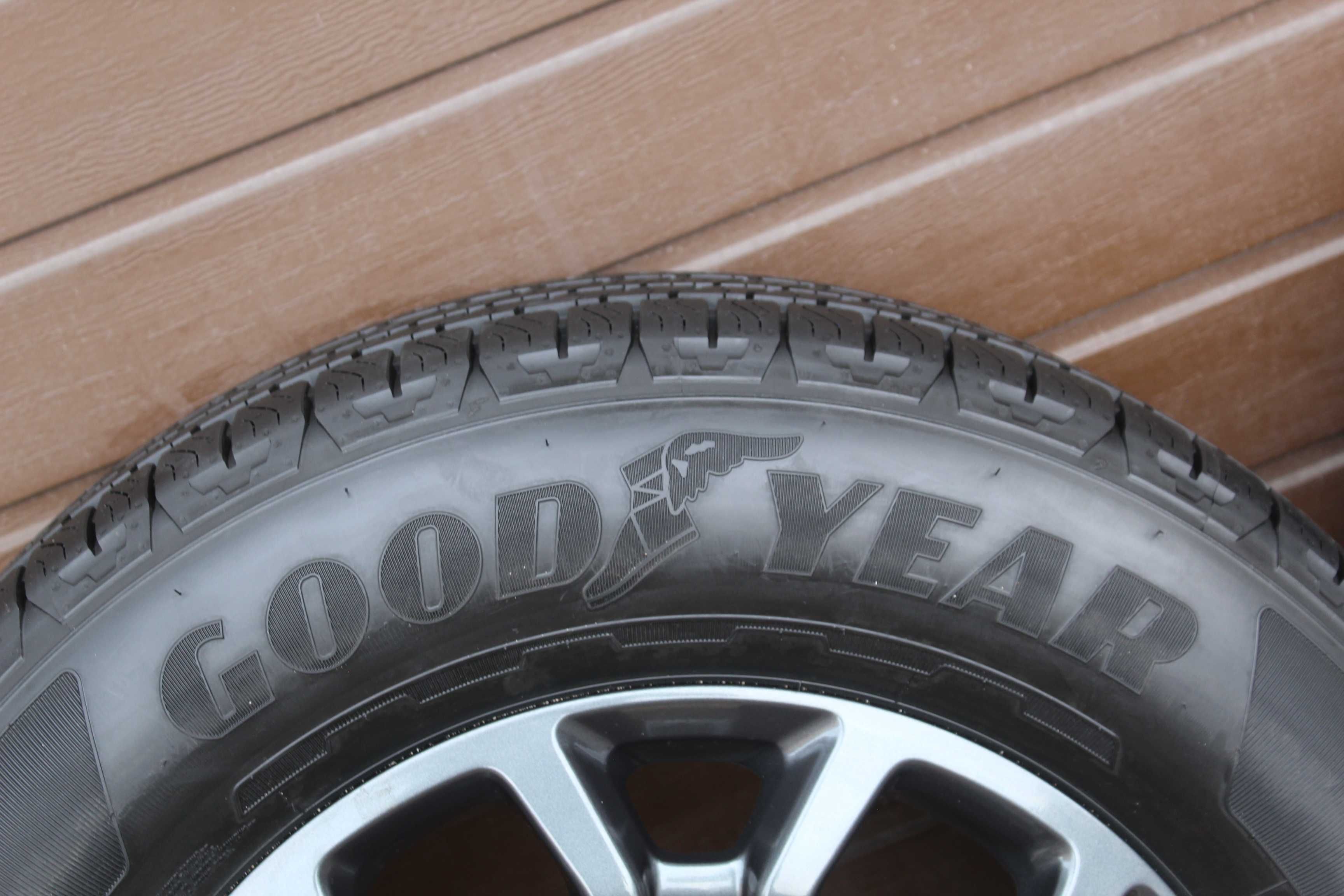 Koła FORD RANGER WILDTRAK 6x139,7  18'' 7,5J ET55 255/65R18 Nowe