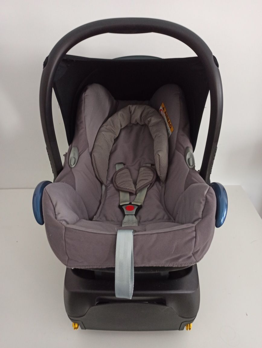 Baza ISOFIX Family Fix + fotelik Maxi Cosi Cabrio Fix