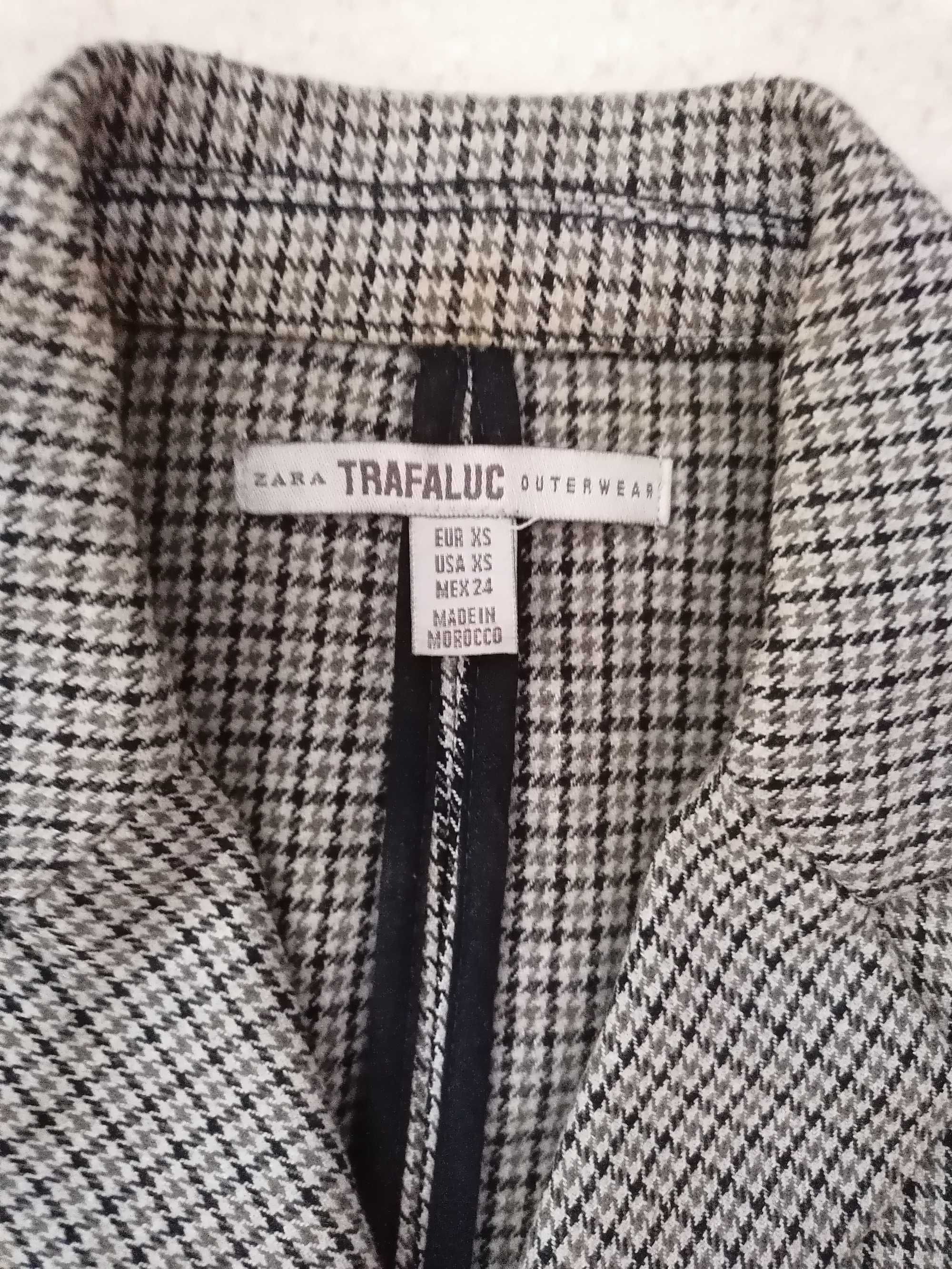 Blazer axadrezado da Zara, tamanho Xs