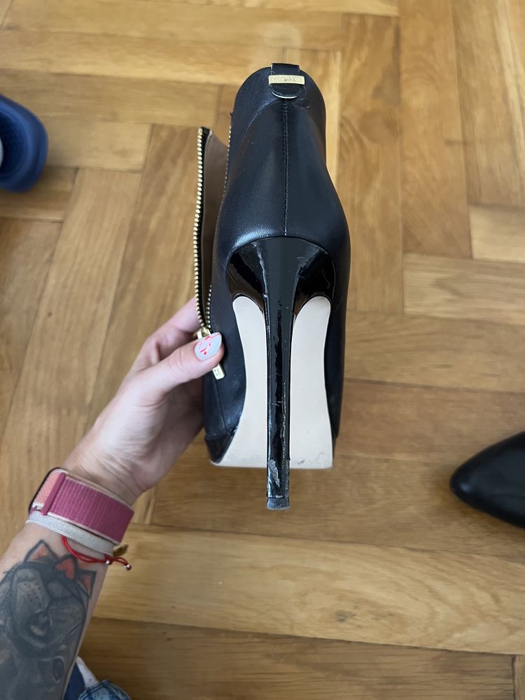 Szpilki botki na obcasie calvin KLEIN czarne 36