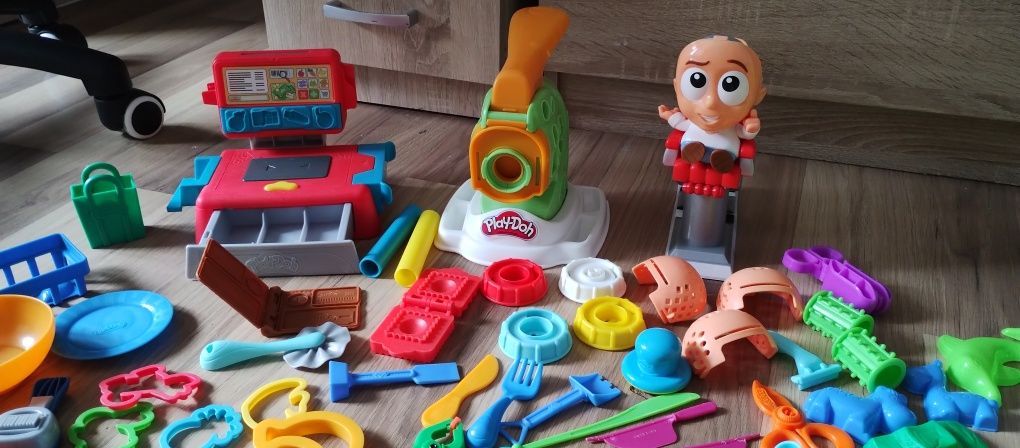 Play doh zestaw makaron,fryzjer, kasa