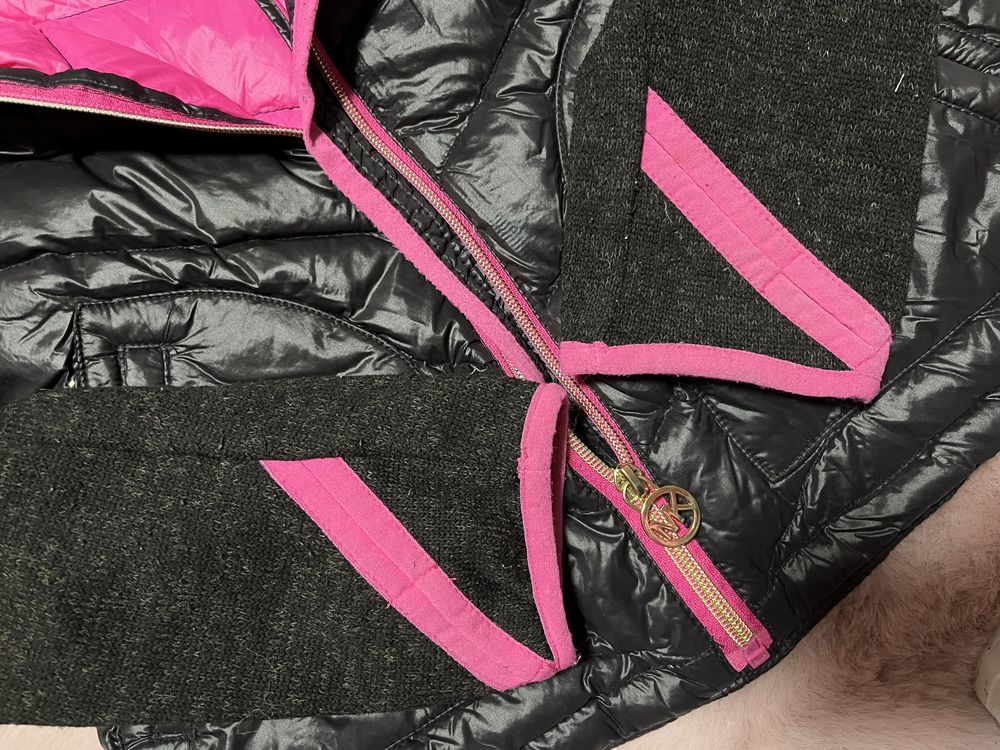 Michael Kors pikowana ocieplana kurtka bluza czarna z kapturem r XS