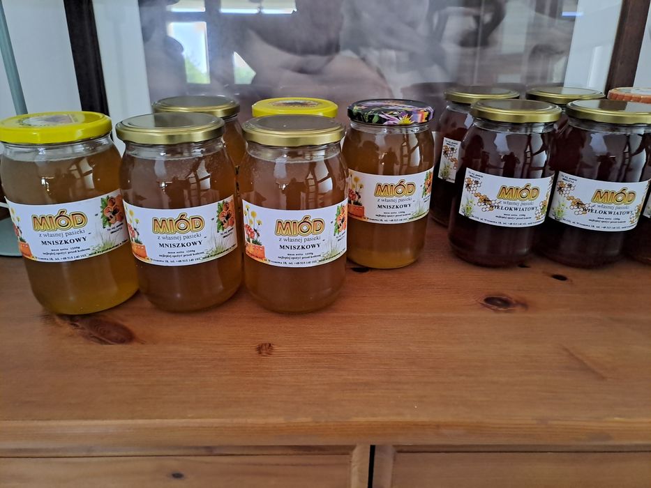 Sprzedam jajka wiejskie.