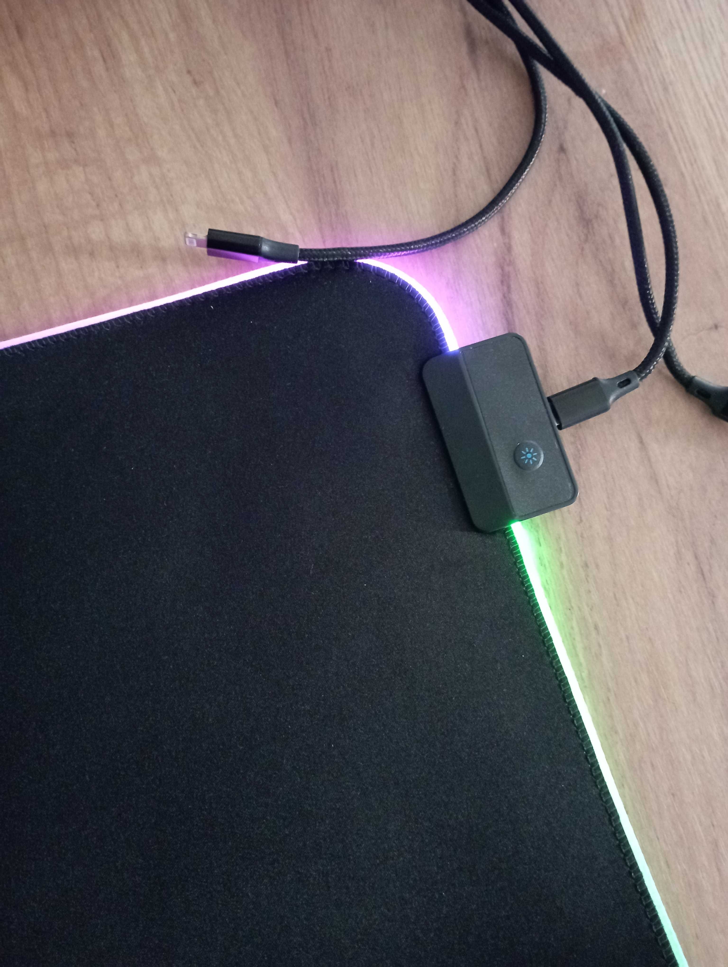 Podkładka pod myszkę gamingowa LED
