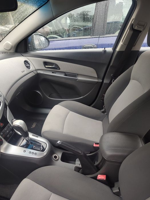 Chevrolet Cruze LT 1.8 uszkodzony