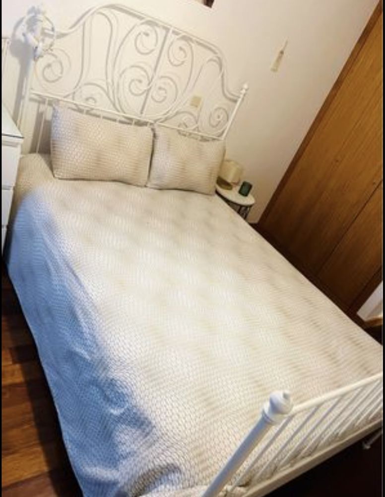 Cama ikea branca