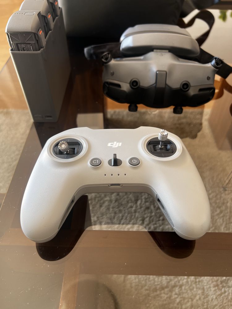 DJI Avata 2 Fly More combo