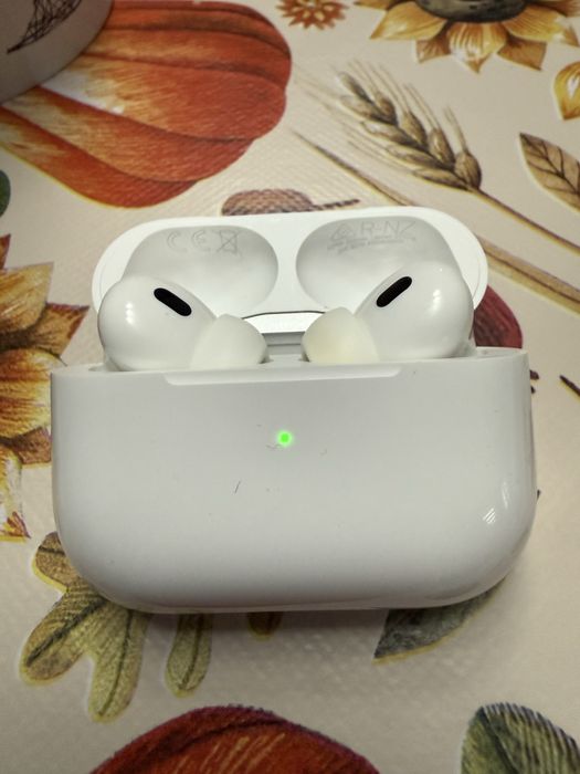 Słuchawki Apple AirPods Pro 2 generacji lightning etui z magsafe