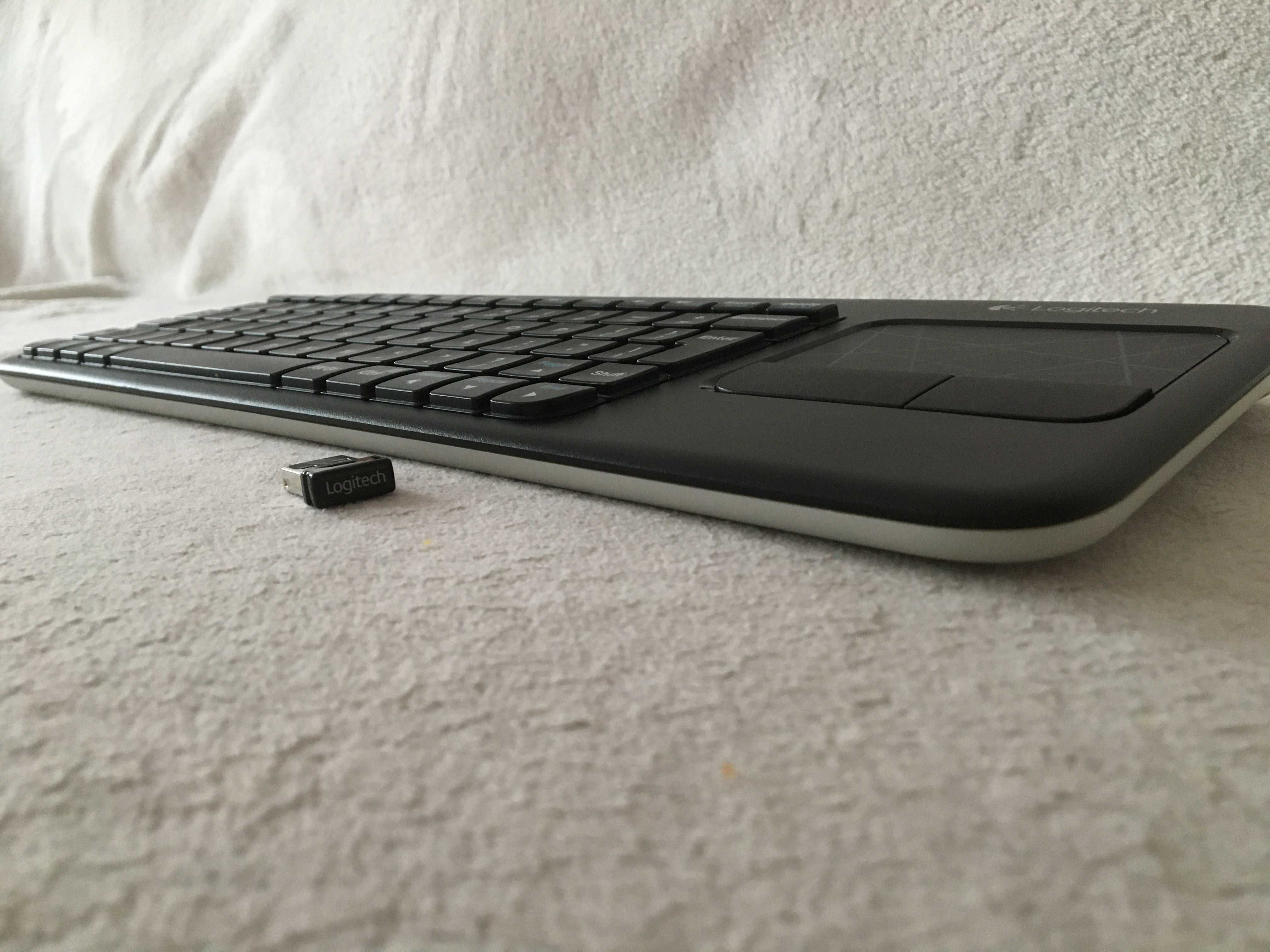 Klawiatura bezprzewodowa z touchpad Logitech