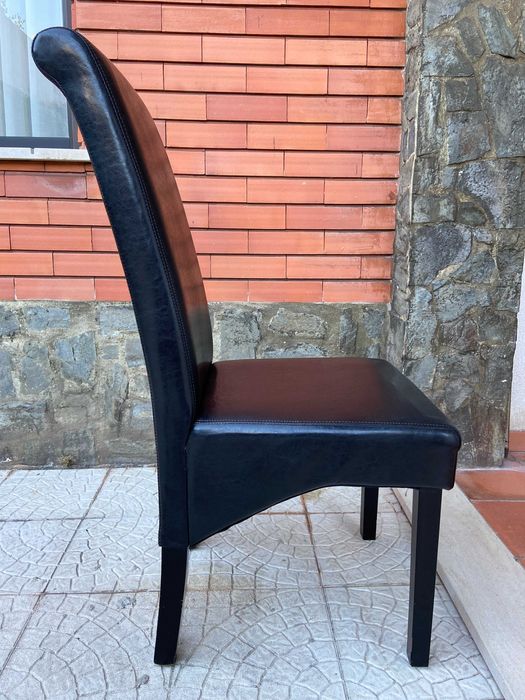 Conjunto de 4 cadeiras pele preta