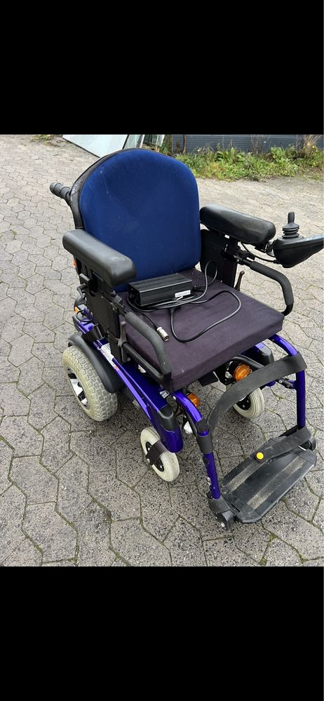 Wozek inwalidzki