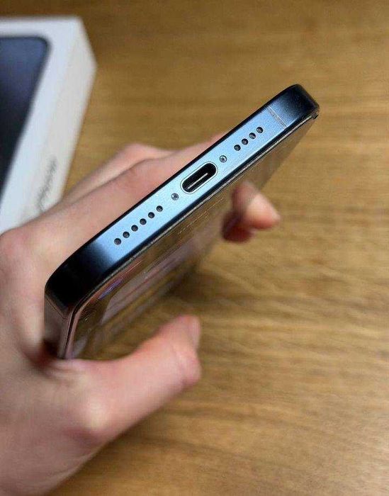 iPhone 15 Pro Max 512 ГБ