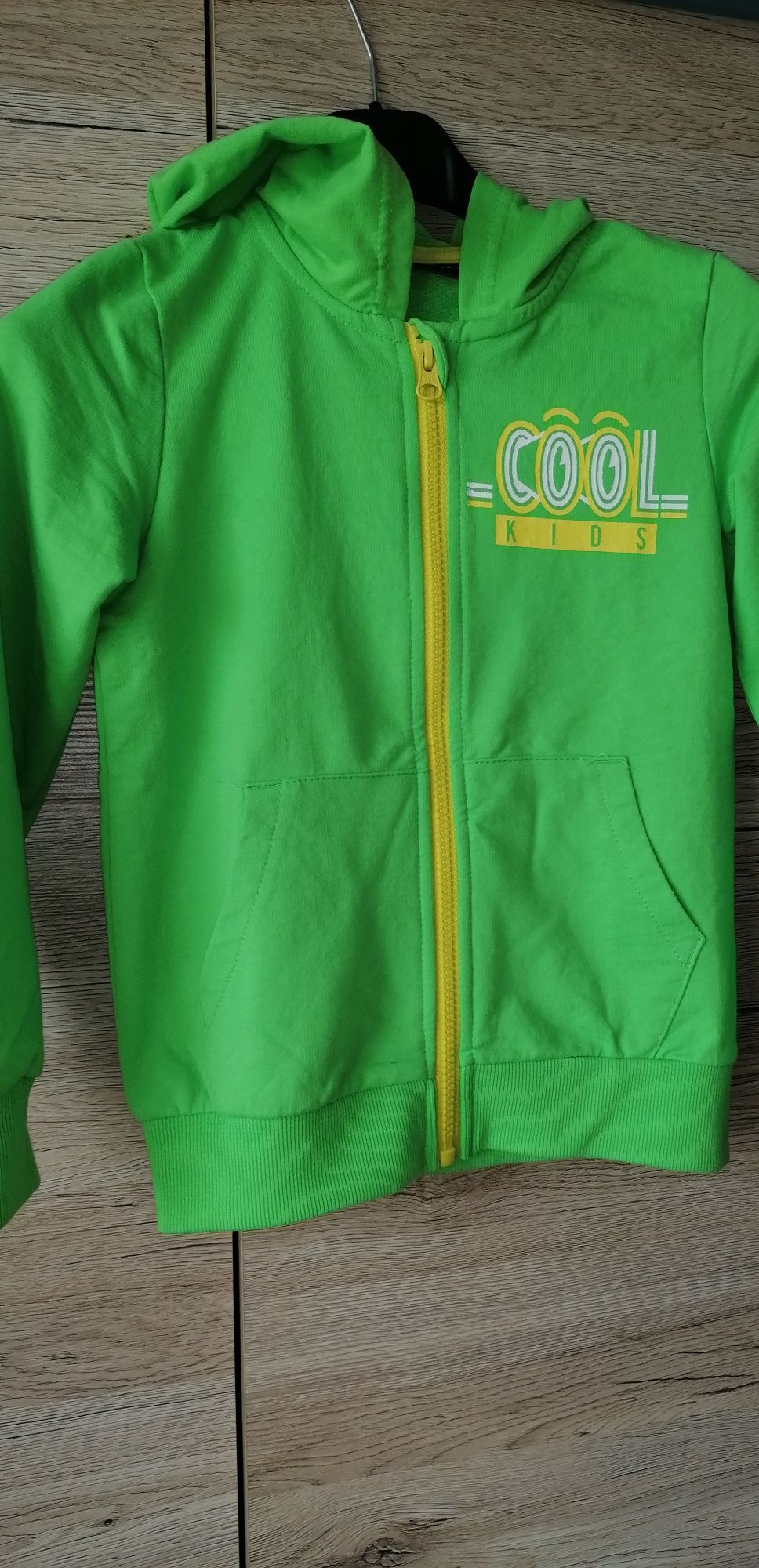 Bluza nieocieplana roz. 110/116 stan jak Nowa