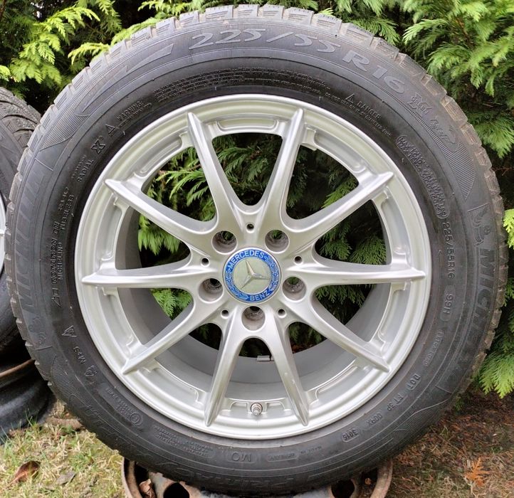 Felgi oryginał Mercedes E klasa W212 7,5Jx16 ET45 Opony Zima 225/55R16