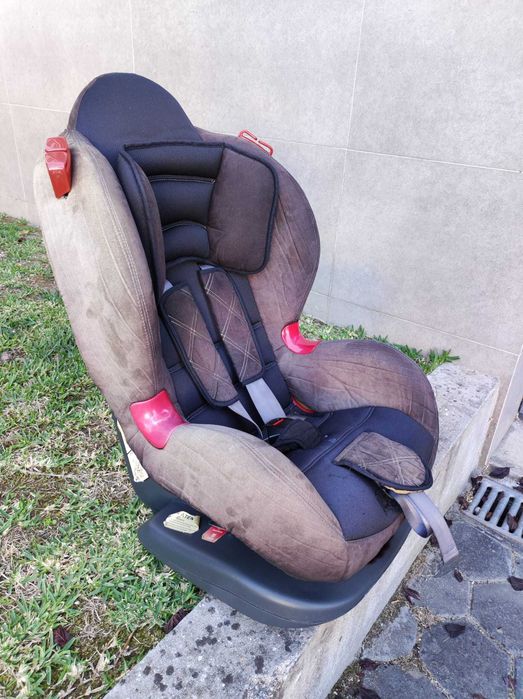 Cadeirinha de bebê auto