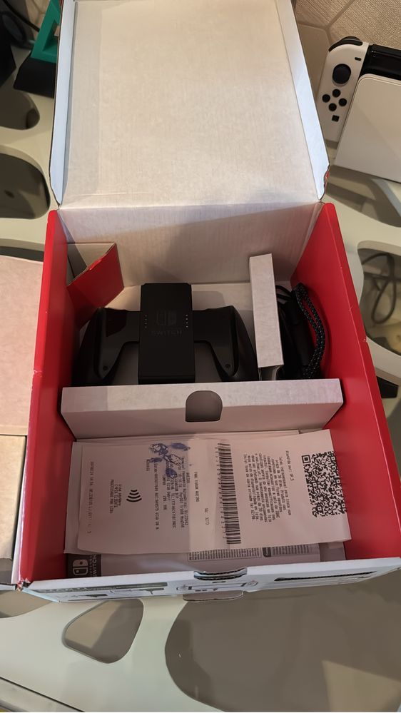 Nintendo switch oled como nova