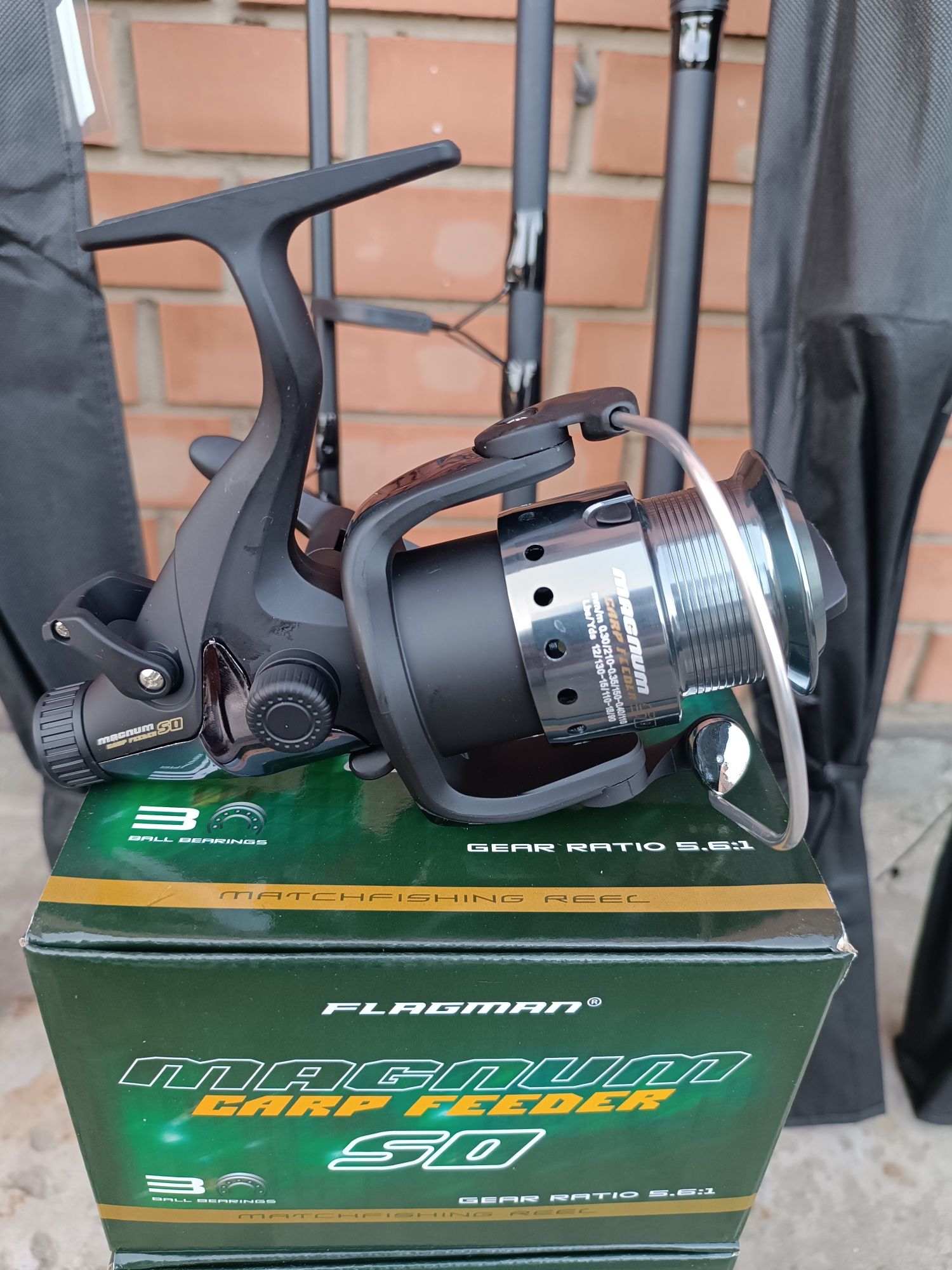 Акція.Карповик 3.60/3.90м 4lb + Flagman Magnum carp Feeder 5000