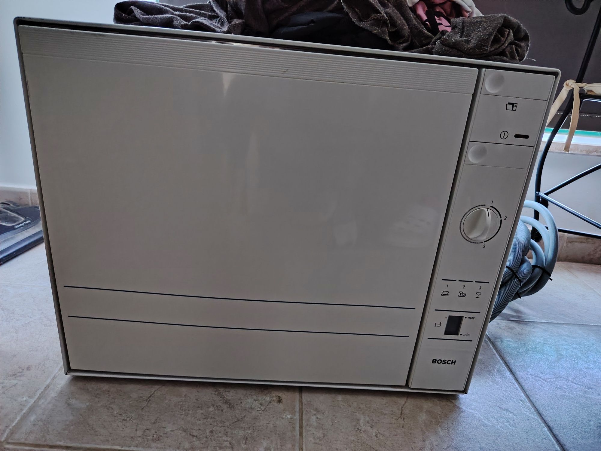 Máquina de lavar loiça Bosch como nova