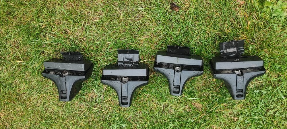 Thule  stopy plus kit skoda Octavia II