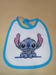 Babete bordado com o Stitch