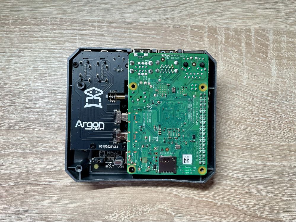 Raspberry PI4 4Gb + Argon ONE M2 + SSD Apacer 240Gb + БЖ Raspberry