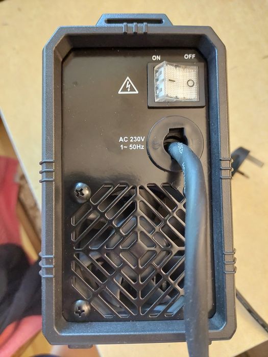 Инверторный сварочный аппарат Parkside PISG 120 D5