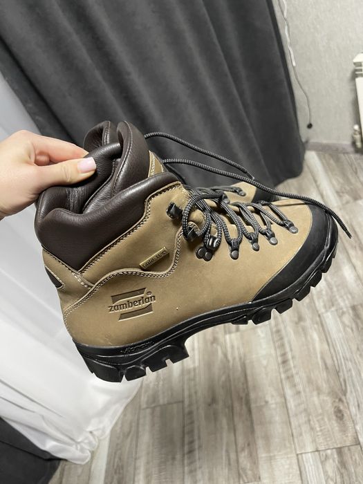 Трекінгові черевики Zamberlan