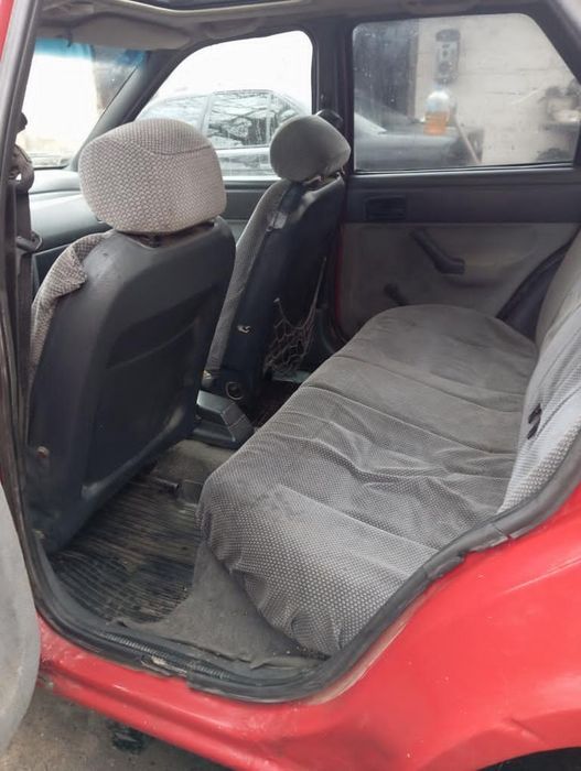 Форд ескорт 1.4 5ст