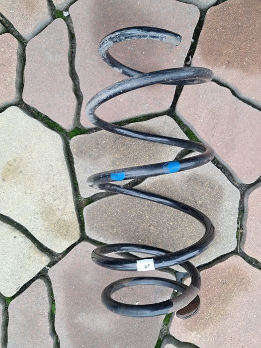 Пружина Тойота камри 40  (2.4)