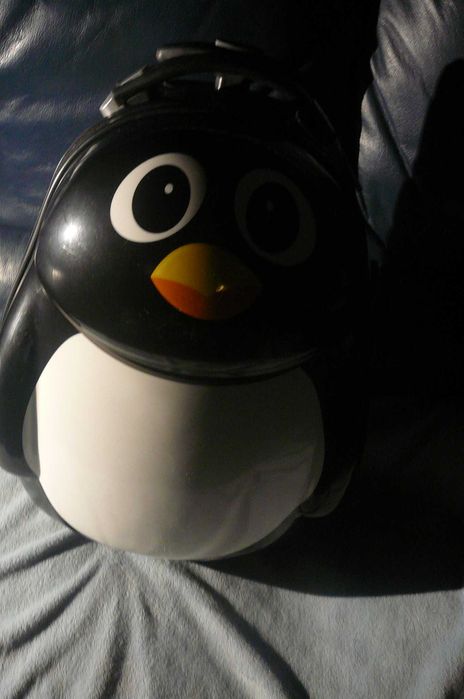 zestaw Nowa walizka  pingwin  + Gratis  plecak  TY Gear Nowy