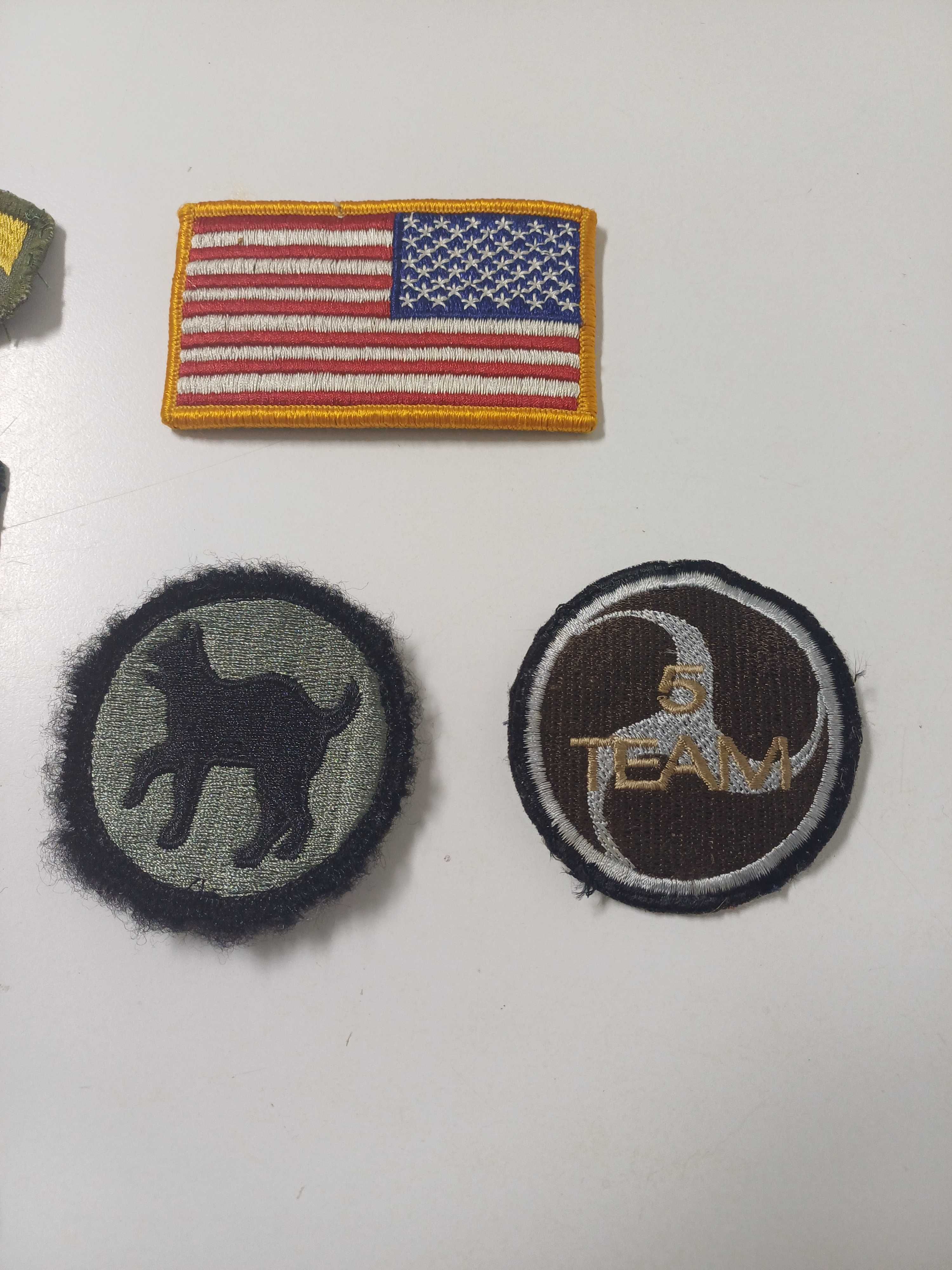 Emblemas em tecido e bordados 7 unidades
