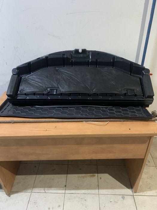 Пол багажника Toyota Raf4 2013-2018