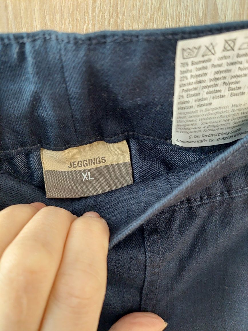Spodnie Jeggings r. XL