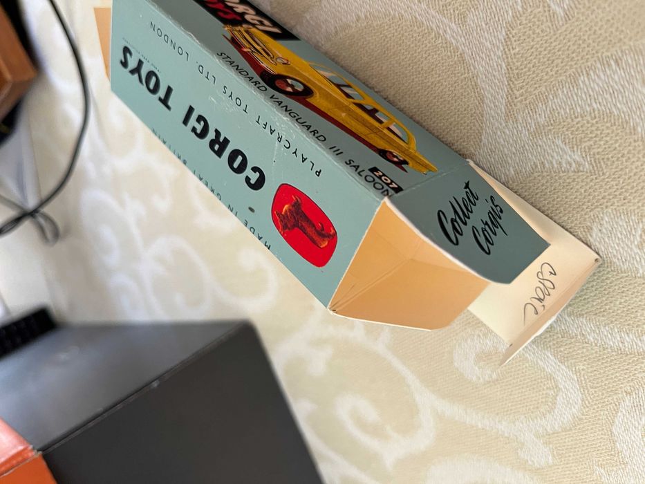 Caixa de reprodução para Corgi Toys 207 Standard Vanguard esc. 1:43