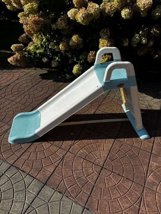 Zjeżdżalnia dla dzieci