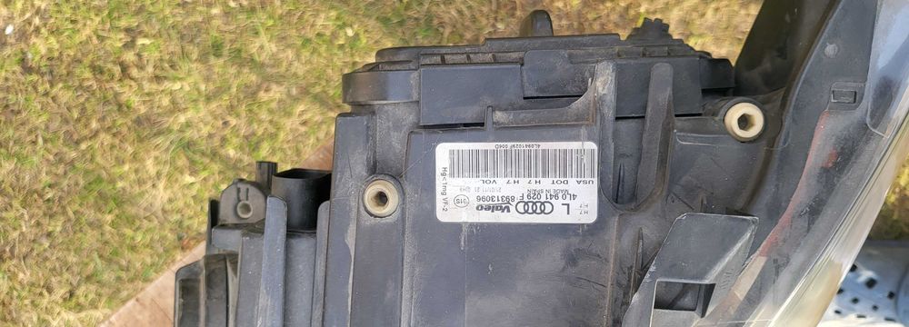 Lampa przednia do Audi Q7 4L