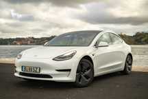 Tesla Model 3 Standard Range Plus RWD