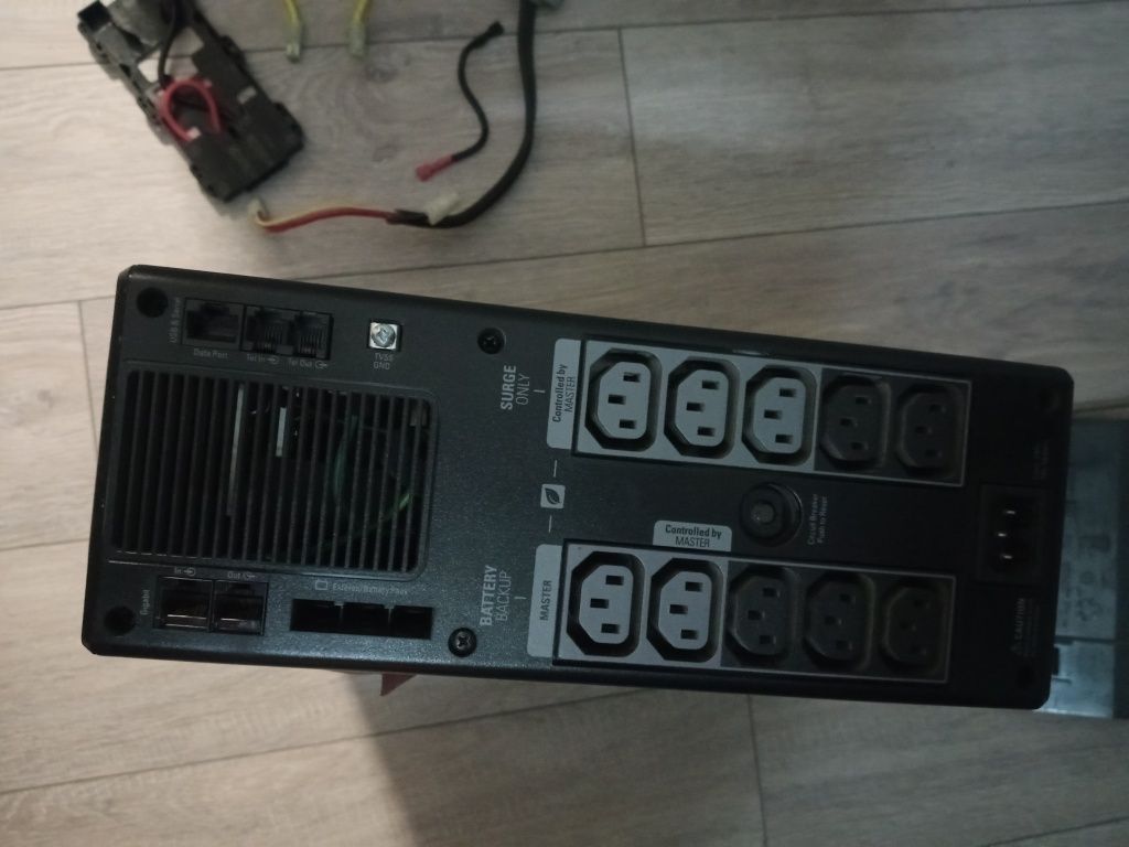 Ups APC back-ups pro 1500