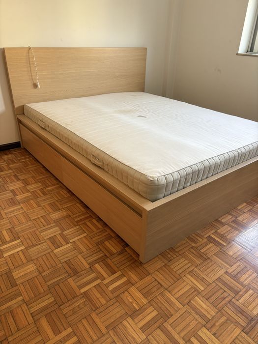 Cama casal ikea
