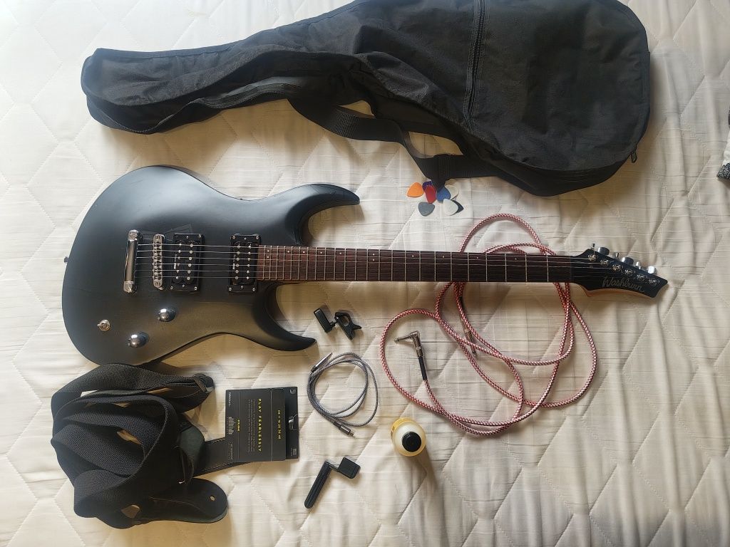 Gitara Washburn plus dodatki