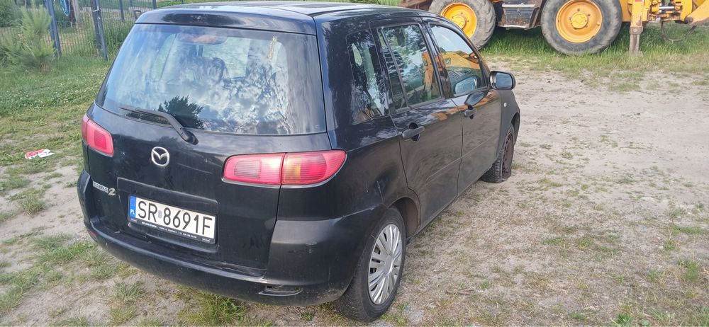 Mazda 2 2006r lekko uszkodzona